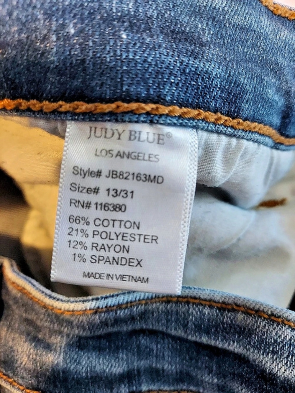 Judy Blue Trouser Flare Jeans Medium Wash Size 13/31 Non-Distressed - Picture 4 of 9